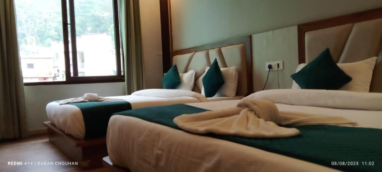 Hotel & Hostel Vimal Ganga רישיקש מראה חיצוני תמונה