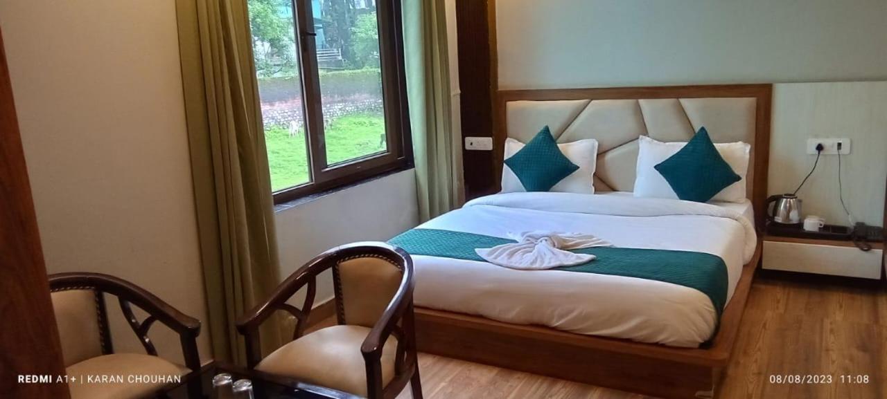 Hotel & Hostel Vimal Ganga רישיקש מראה חיצוני תמונה